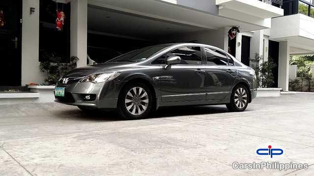 Honda Civic Automatic 2010 - image 2