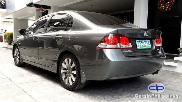 Honda Civic Automatic 2010 - image 3
