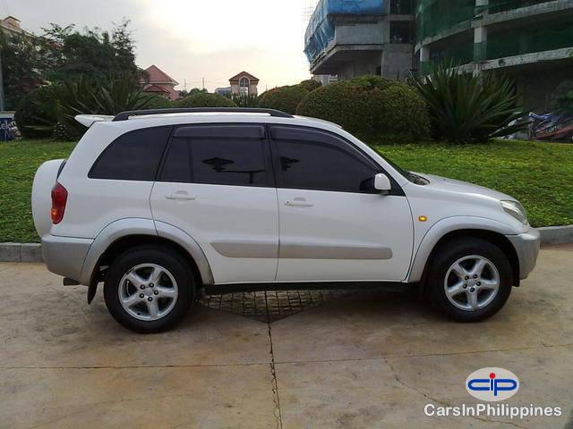 Toyota RAV4 in Aurora