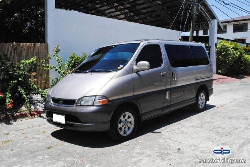 Picture of Toyota Granvia Manual 1996