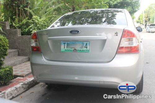 Ford Focus - image 5