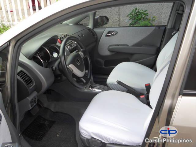 Honda City Manual 2008 - image 3