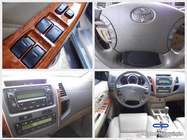 Toyota Fortuner Automatic 2010 - image 4