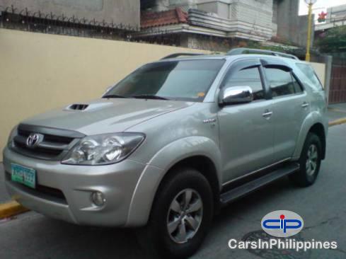 Picture of Toyota Fortuner Automatic 2005