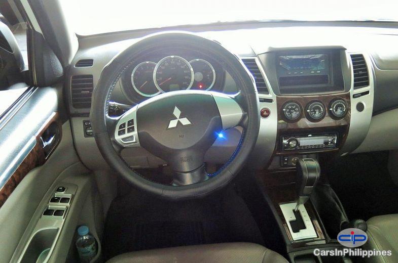 Mitsubishi Montero Sport Automatic 2009 in Metro Manila