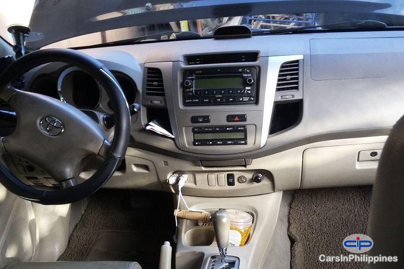 Toyota Fortuner Automatic 2006 - image 3
