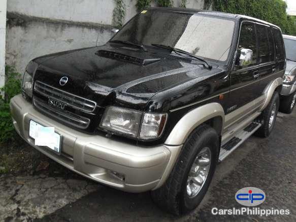 Pictures of Isuzu Trooper Automatic 2001