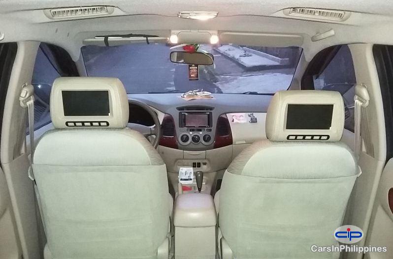 Toyota Innova - image 3
