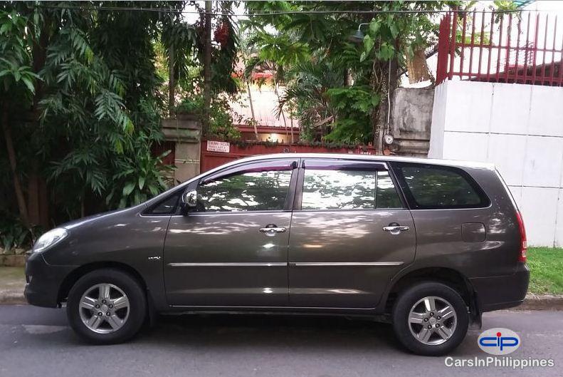 Toyota Innova - image 6