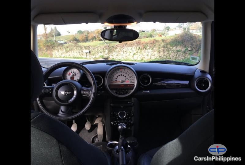 Pictures of Mini Cooper Automatic 2012