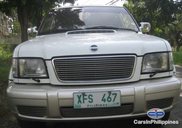 Pictures of Isuzu Trooper Automatic 2002