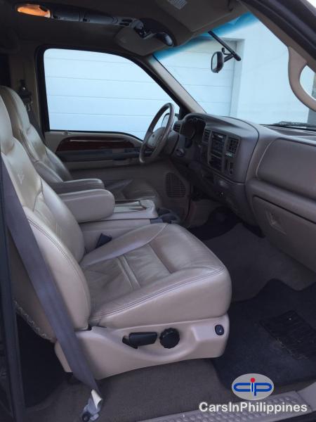 Ford Excursion Automatic 2000 - image 2