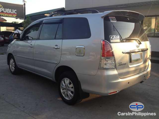 Toyota Innova Automatic 2010