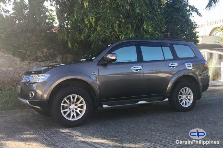 Picture of Mitsubishi Montero Sport Automatic 2012