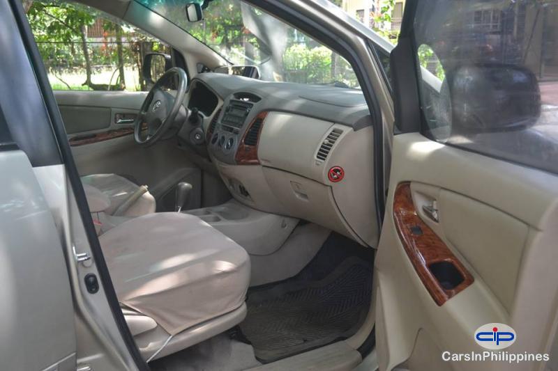 Toyota Innova Automatic 2007 - image 11