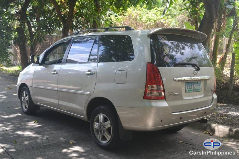 Picture of Toyota Innova Automatic 2007 in Aurora
