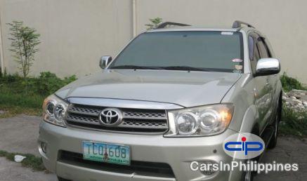 Picture of Toyota Fortuner Automatic 2011