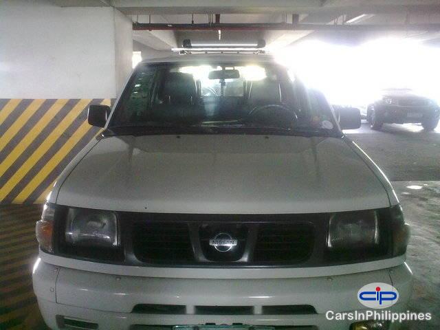 Nissan Frontier Manual 2001 - image 2