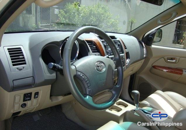 Toyota Fortuner Automatic 2009 - image 3