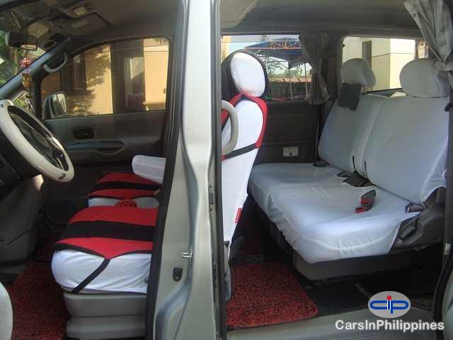 Nissan Serena Automatic 2010