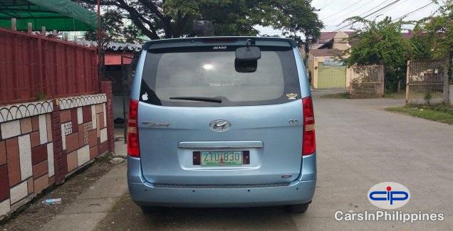 Hyundai Starex 2009 - image 2