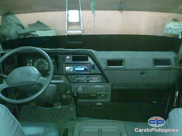 Nissan Urvan Manual 2003