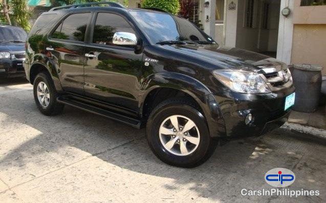 Picture of Toyota Fortuner Automatic 2007