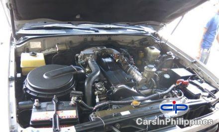 Toyota Land Cruiser Automatic 2000 - image 10