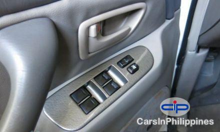 Toyota Sequoia Automatic 2003 - image 4