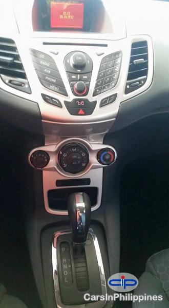 Ford Fiesta Automatic - image 3