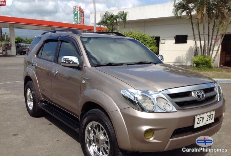 Picture of Toyota Fortuner Automatic 2006