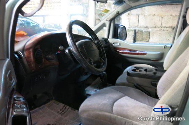 Hyundai Starex