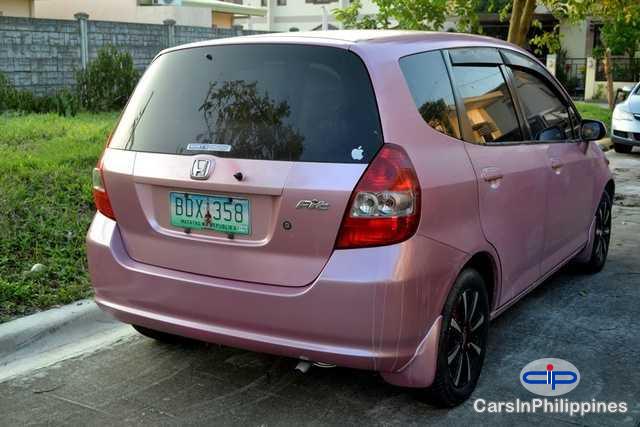 Honda Jazz Automatic - image 2