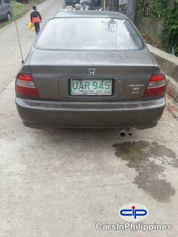 Honda Accord Automatic - image 3