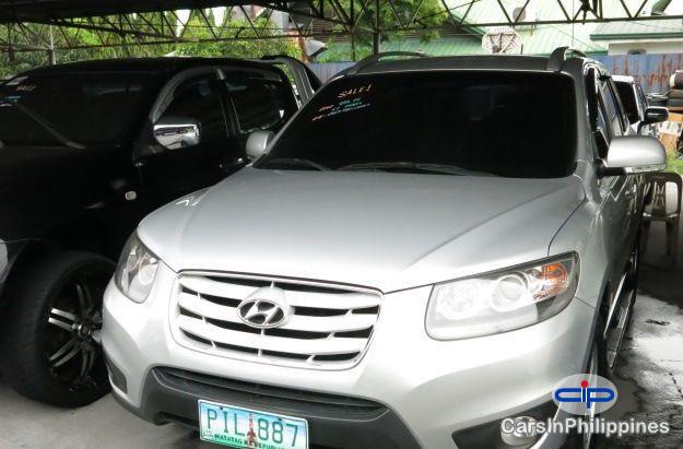 Pictures of Hyundai Santa Fe Automatic 2010