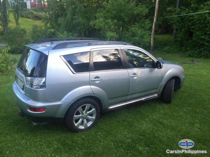 Picture of Mitsubishi Outlander Manual 2011