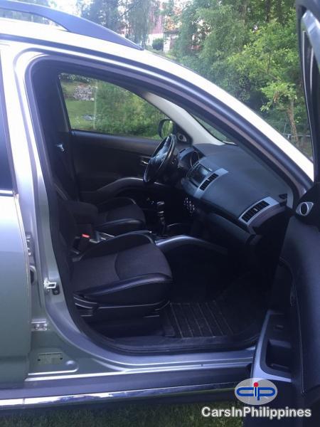 Mitsubishi Outlander Manual 2011 in Kalinga