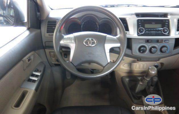 Toyota Hilux Manual 2012 in Metro Manila