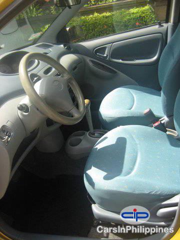Toyota Echo Automatic 2001 - image 2