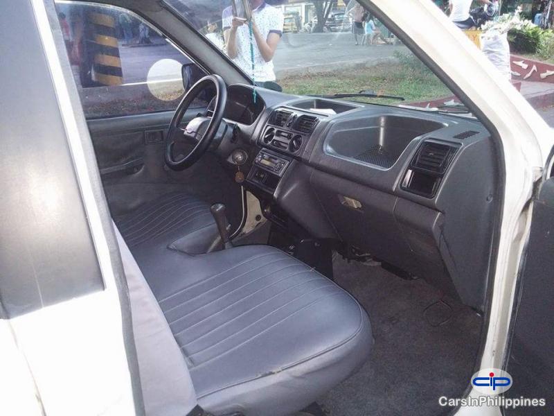 Mitsubishi Adventure Manual 2001