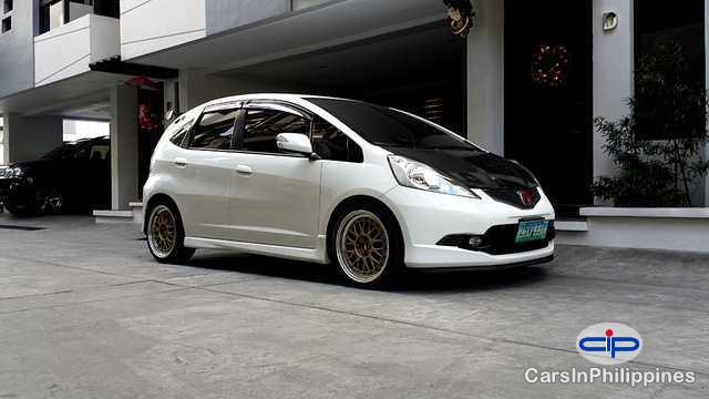Pictures of Honda Jazz Automatic 2009