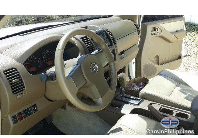 Nissan Navara Automatic 2009 in Metro Manila