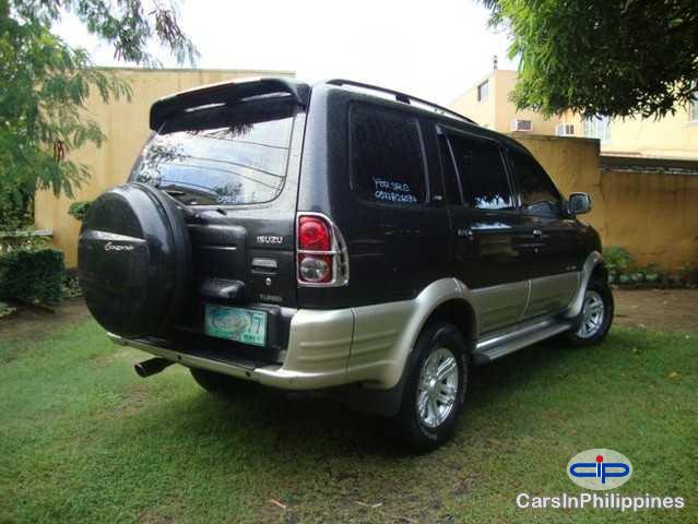 Isuzu Crosswind Manual 2008 - image 4