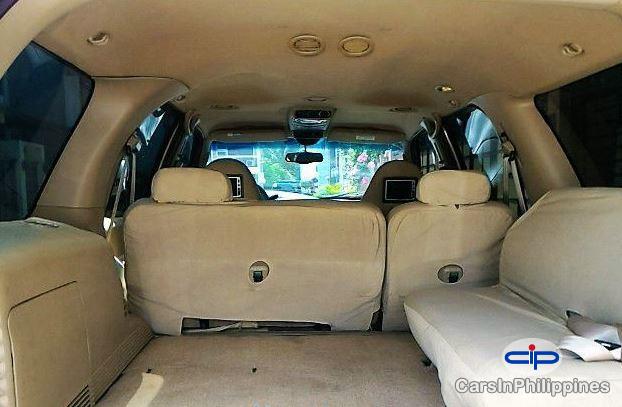 Ford Expedition - image 3
