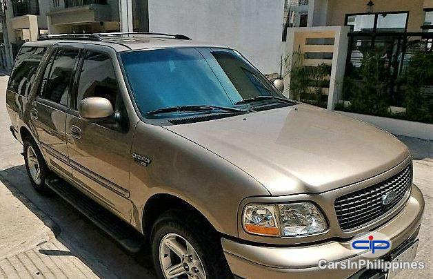 Ford Expedition - image 4