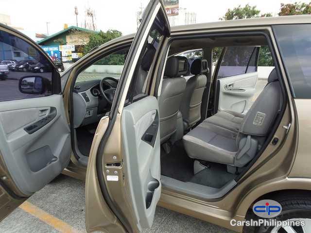 Toyota Innova Automatic 2010 in Nueva Ecija
