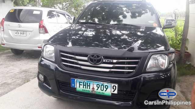 Pictures of Toyota Hilux Manual 2012