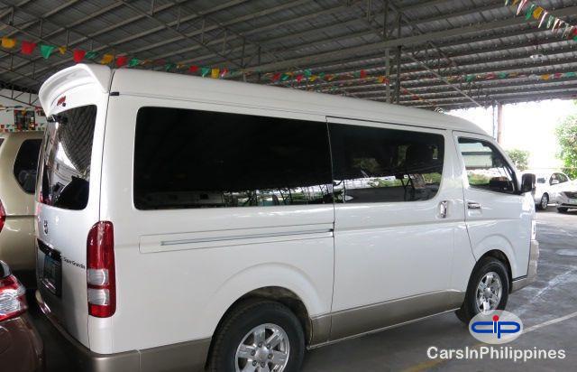 Toyota Hiace Automatic 2010 - image 7