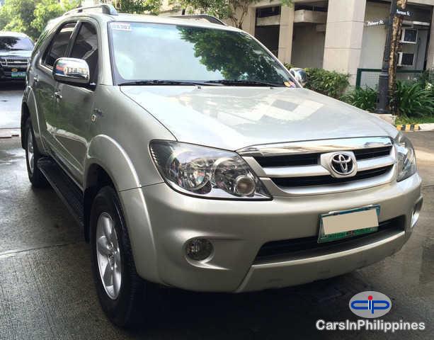 Picture of Toyota Fortuner Automatic 2005