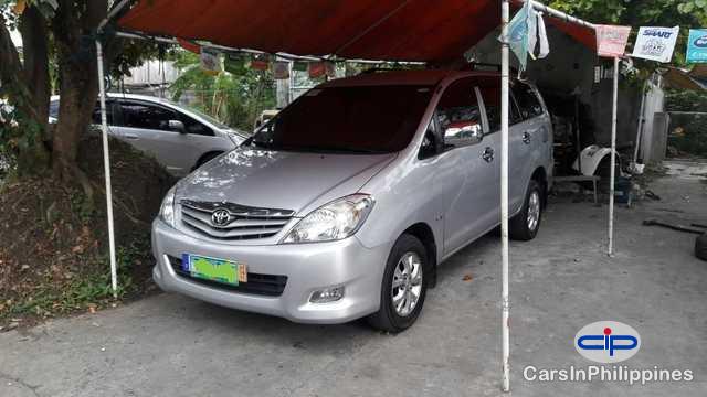 Pictures of Toyota Innova Automatic 2012